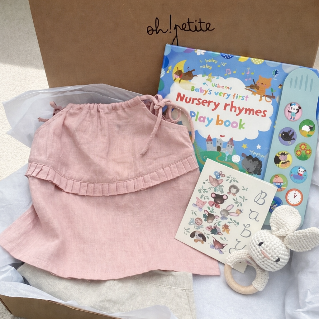 Hello, Little One Girl Gift Set (Soundbook)